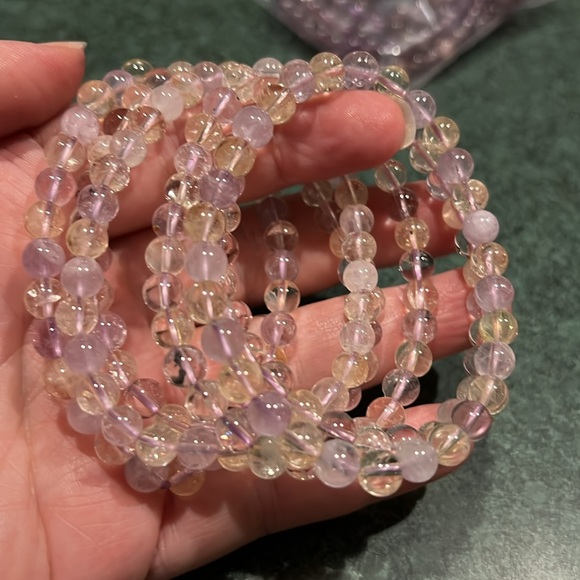 Ametrine(one) 6mm - Picture 2 of 2